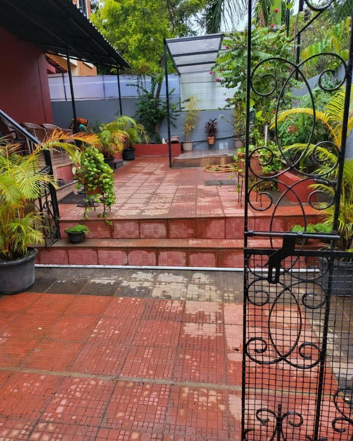 The Perfect Stays- Lal Mahal Villa With Disco Pool Lonavala Exterior photo